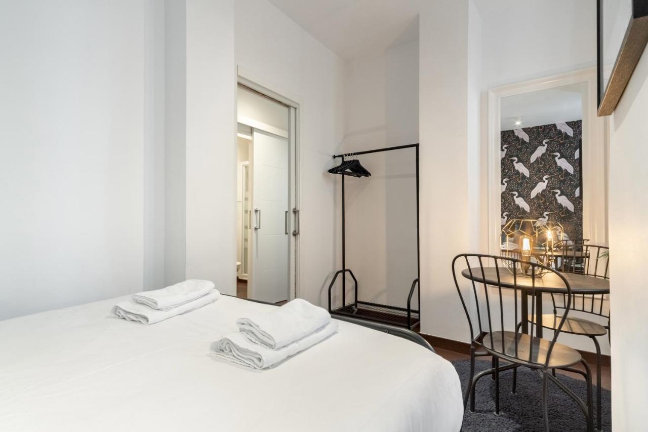 2 Bedrooms 2 Bathrooms Furnished - Malasana - Bright Stylish - Mintystay Madrid Ngoại thất bức ảnh