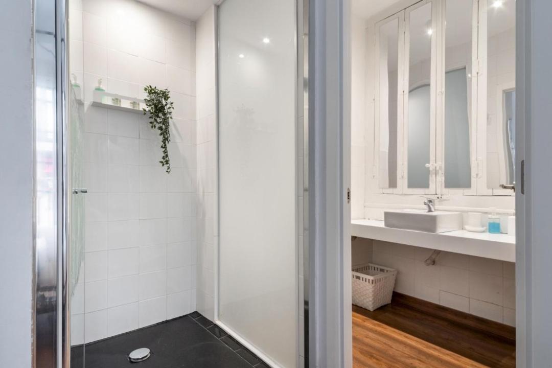 2 Bedrooms 2 Bathrooms Furnished - Malasana - Bright Stylish - Mintystay Madrid Ngoại thất bức ảnh